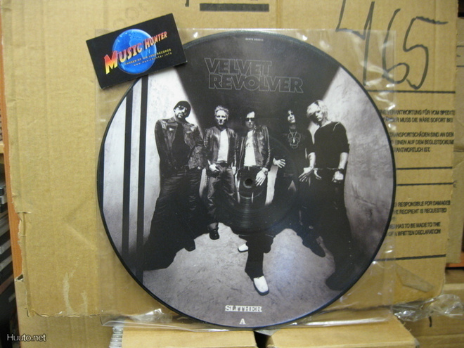 VELVET REVOLVER SLITHER SET ME FREE KUVAMAXI UUSI 2004 1ST +
