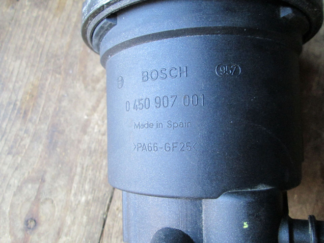 Peugeot 406 2.0 HDI suodatinkotelo Bosch 0450907001