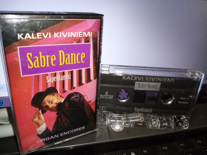 C-KASETTI Kalevi Kiviniemi :  Sabre DANCE -  Sapelitanssi
