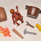Playmobil apina, soihtu, kori, tynnyri, vasara, makuupussi.. - pikkukuva 5