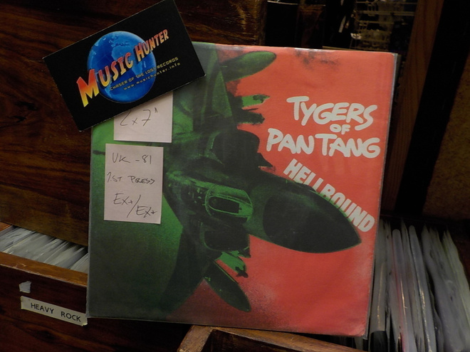 TIGERS OF PAN TANG - HELLBOUND EX+/EX+ 2x7"