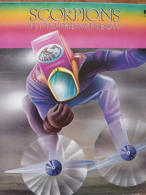 Scorpions : Fly To The Rainbow.
