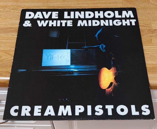 Dave Lindholm & white Midnight Creampistols