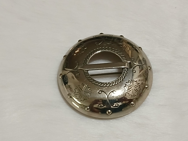 Vintage paljinsolki kansallispukuun solki rintaneula