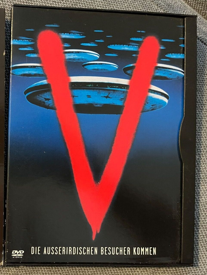 V: (Visitors) 80-luvun sarja 1983  SuomiTXT