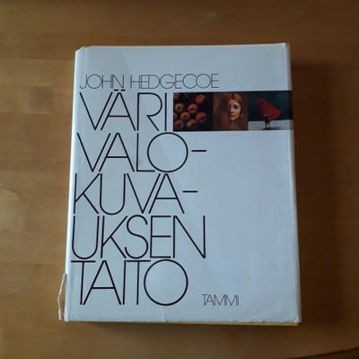 John Hedgecoe; Värivalokuvauksen taito
