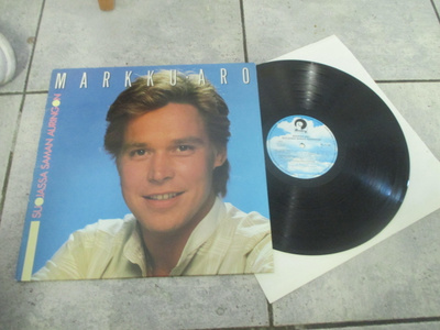 MARKKU ARO -suojassa saman auringon ( LP v 1982