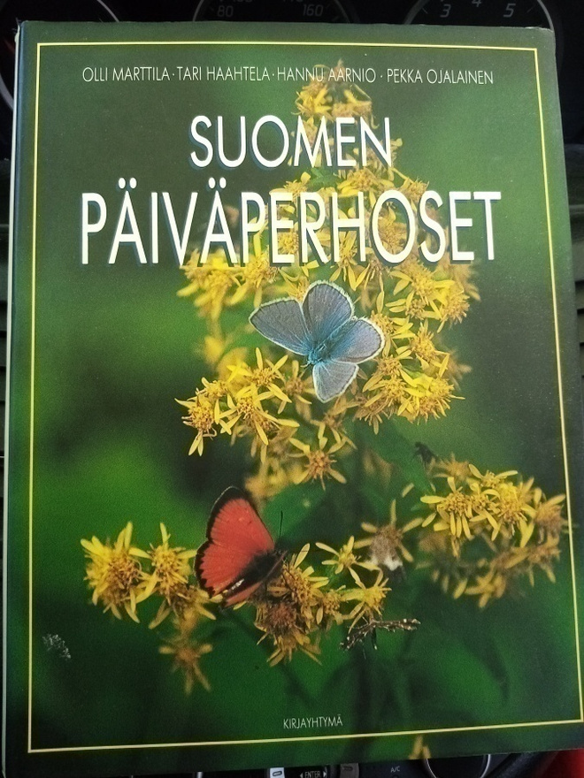 Marttila ym. :  Suomen Päiväperhoset ( SIS POSTIKULU)
