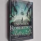 Imogen Robertson : Theft of Life - pikkukuva 1