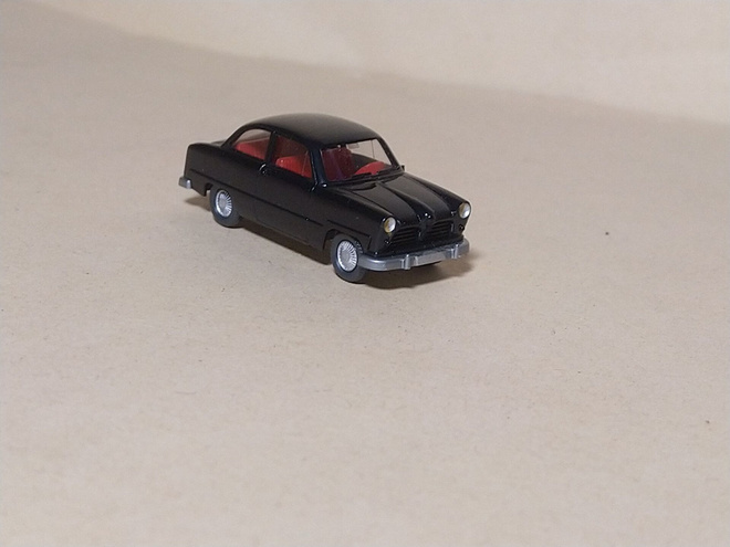 Ford	12M	henkilöauto	1956	musta		1:87	Wiking