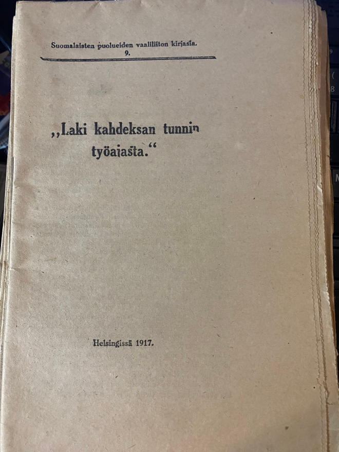 Laki kahdeksan tunnin työajasta