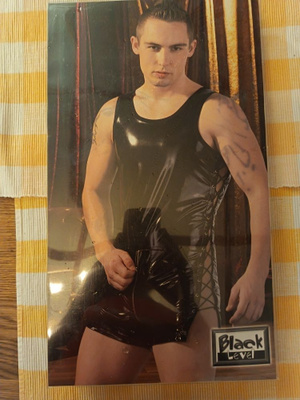 Svenjoyment miesten wetlook body XL - UUSI varastonpoisto