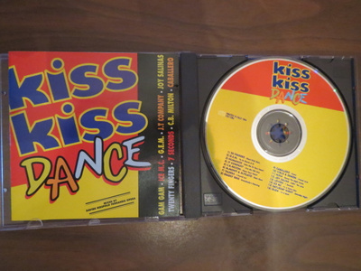 Kiss Kiss Dance CD