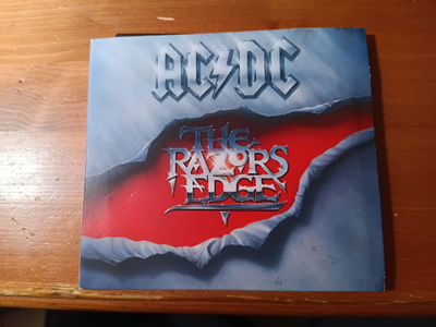 CD: AC/DC - Razor's Edge