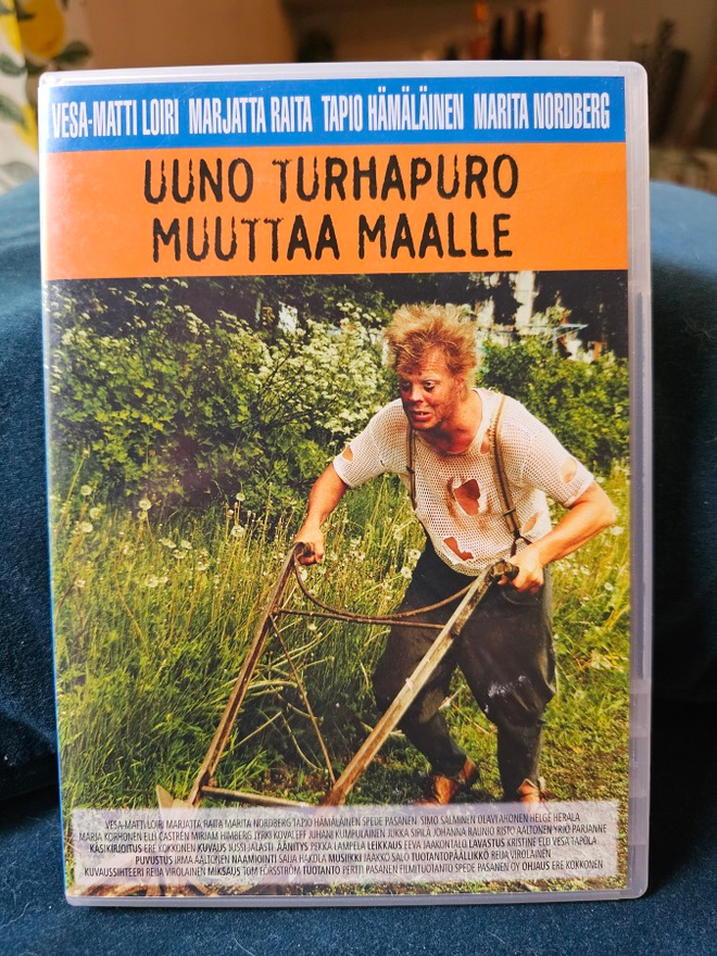 Uuno Turhapuro muuttaa maalle (DVD)
