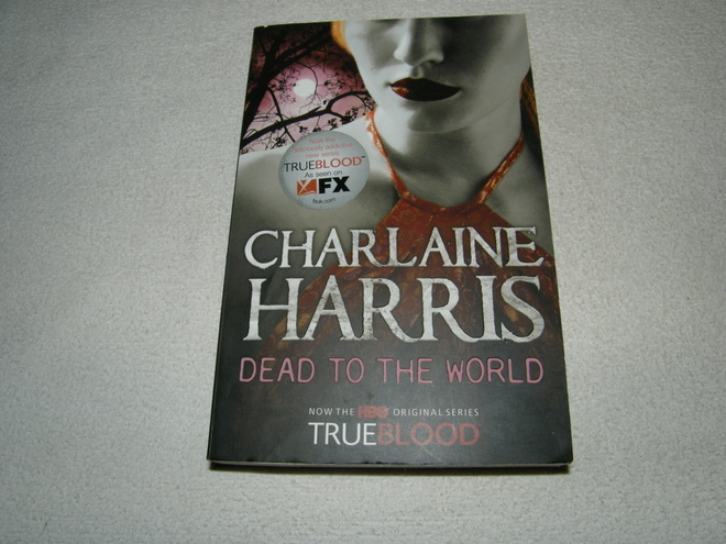 Charlaine Harris Dead to the World