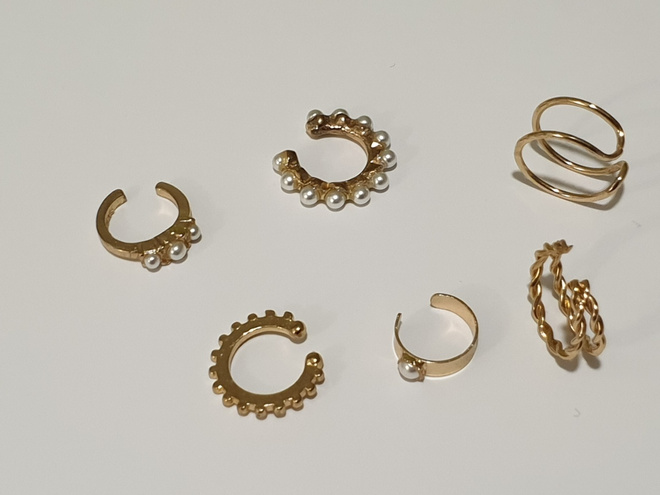 Rustokorvakoruja (ear cuffs), 6 kpl yhteishintaan