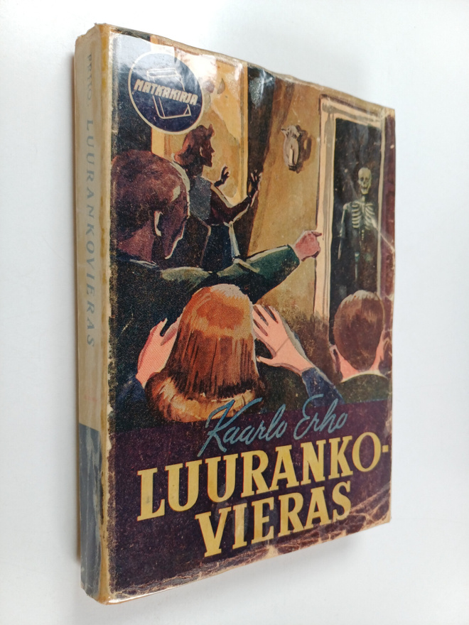 Kaarlo Erho : Luurankovieras : salapoliisiromaani