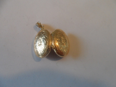14K kultainen medaljonki 23mm