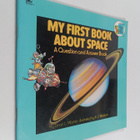 Dinah Moche : My first book about space : a question and ... - pikkukuva 1