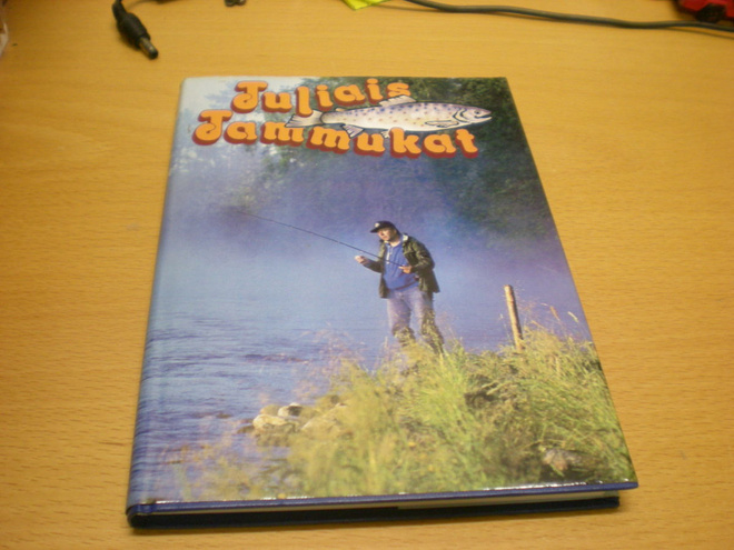 Raimo Ylinen (toim.): Tuliaistammukat