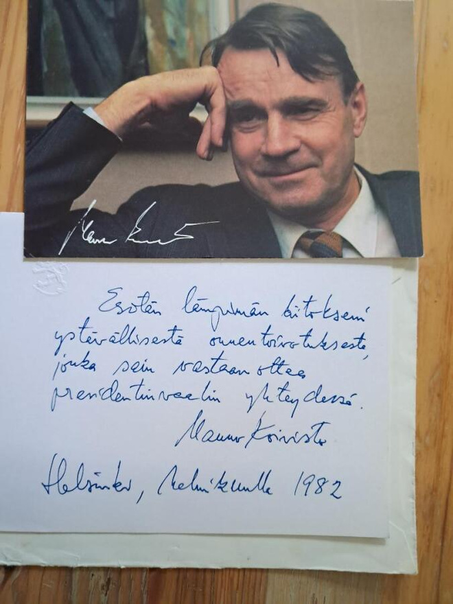 Presidentti Mauno Koivisto nimikirjoitus.