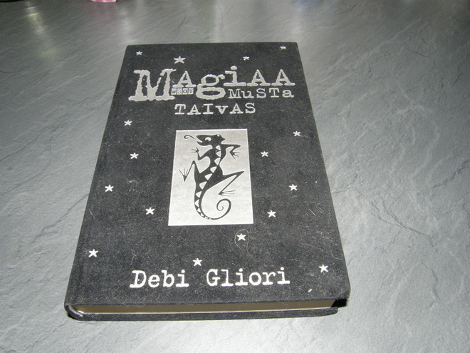 Debi Gliori Magiaa Musta taivas