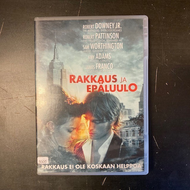 Rakkaus ja epäluulo DVD