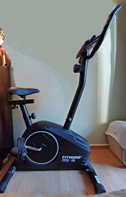 FitNord Cyclo 100 kuntopyörä tukeva laite menee pieneen tila