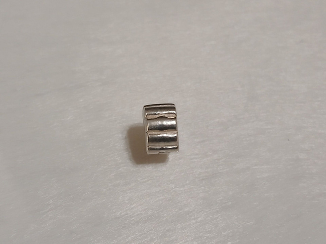 Hopea Authentic Pandora Ribbed Clip Charm - Sterling Silver