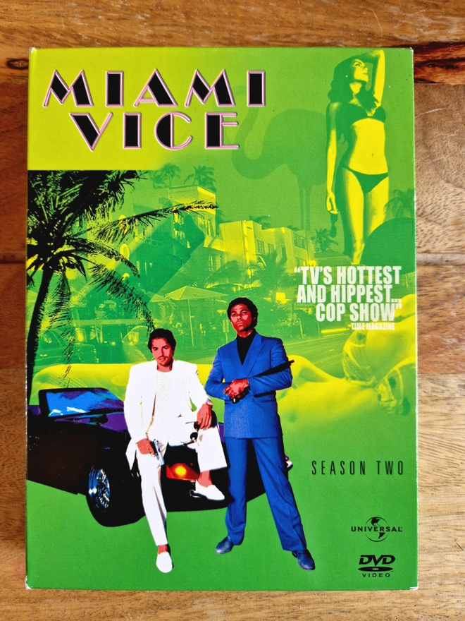 Miami Vice toinen kausi DVD. Suomi tekstit
