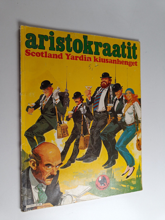 Castelli : Scotland Yardin kiusanhenget
