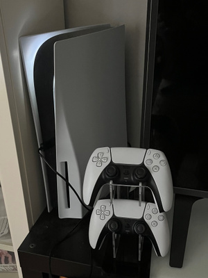 Playstation 5 levyasemalla 2 ohjainta