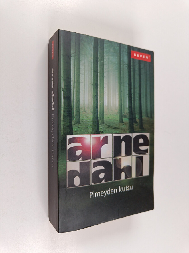 Arne Dahl : Pimeyden kutsu