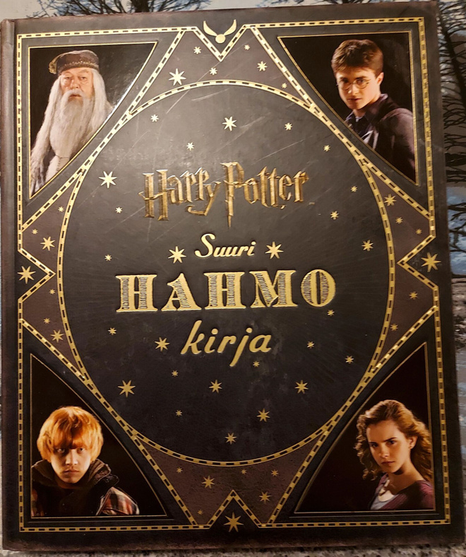 Harry Potter: SUURI HAHMOKIRJA