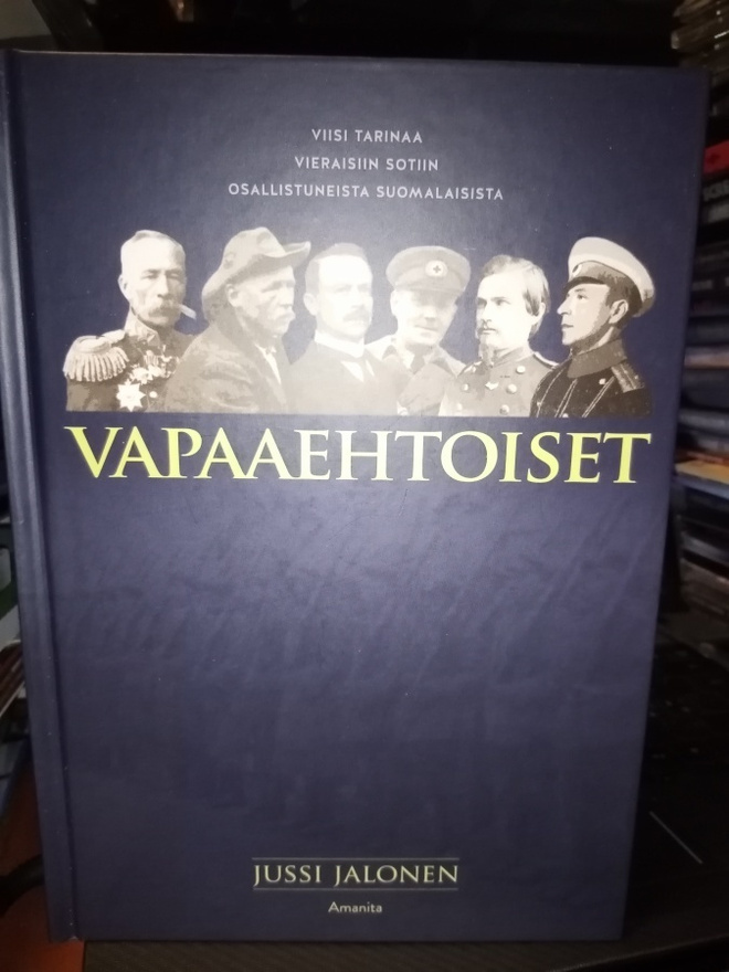 Jussi Jalonen :  Vapaaehtoiset ( SIS POSTIKULU)