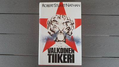 Valkoinen Tiikeri (Robert Stuart Nathan 1987)