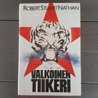 Valkoinen Tiikeri (Robert Stuart Nathan 1987) - pikkukuva 1