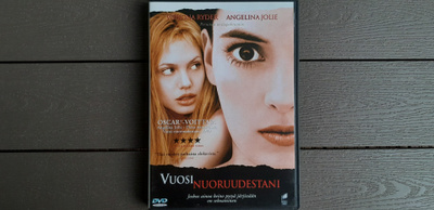 DVD: Vuosi Nuoruudestani (Winona Ryder, Angelina Jolie 1999)