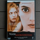 DVD: Vuosi Nuoruudestani (Winona Ryder, Angelina Jolie 1999) - pikkukuva 1