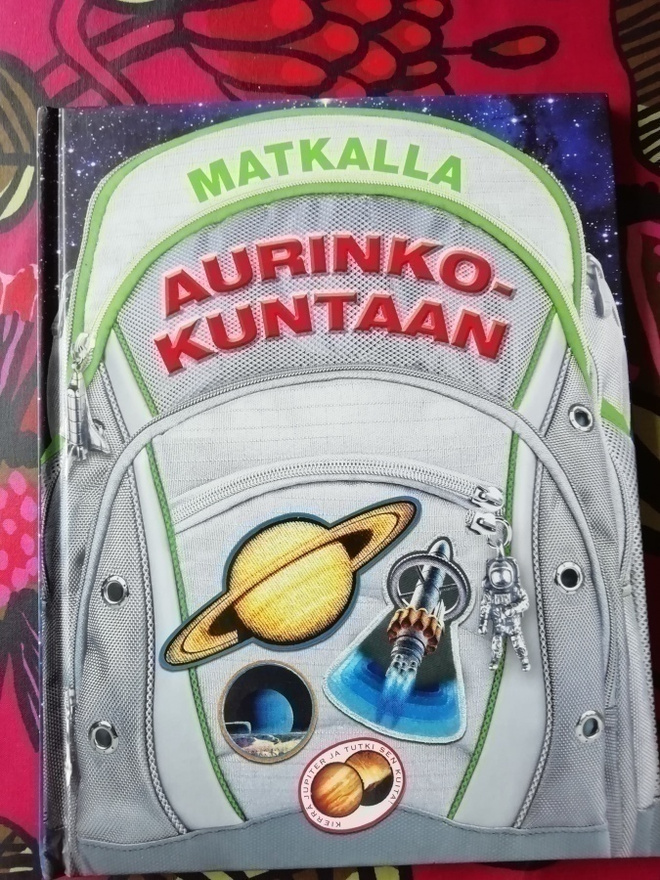 Matkalla Aurinkokuntaan - tietokirja lapsille
