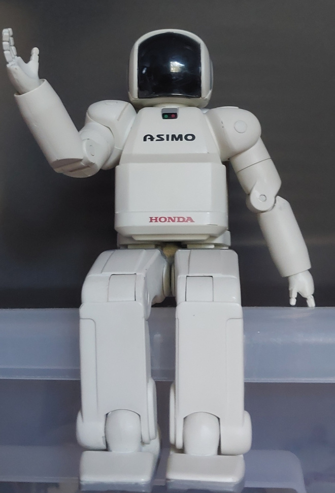 Harvinainen Honda ASIMO -robottifiguuri (1/8)