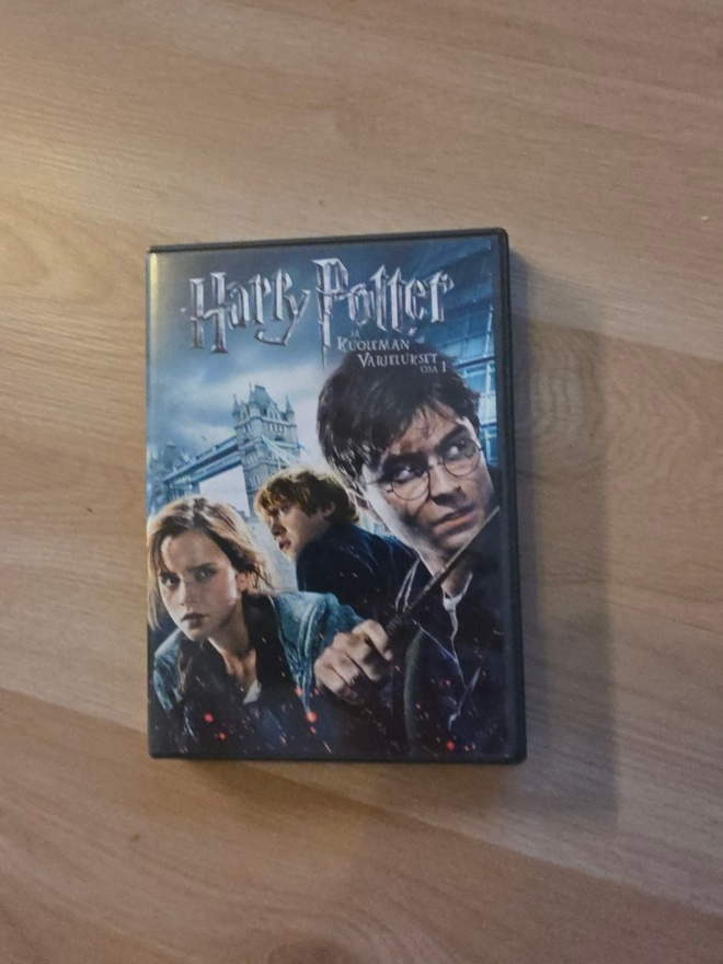 Harry Potter ja kuoleman varjelukset osa 1