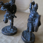 Kaksitoista metallista mini-figuuria - pikkukuva 2