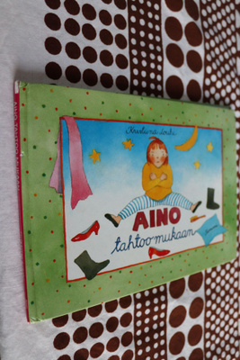 Kristiina Louhi : Aino tahtoo mukaan ( 5.p. 1997 )