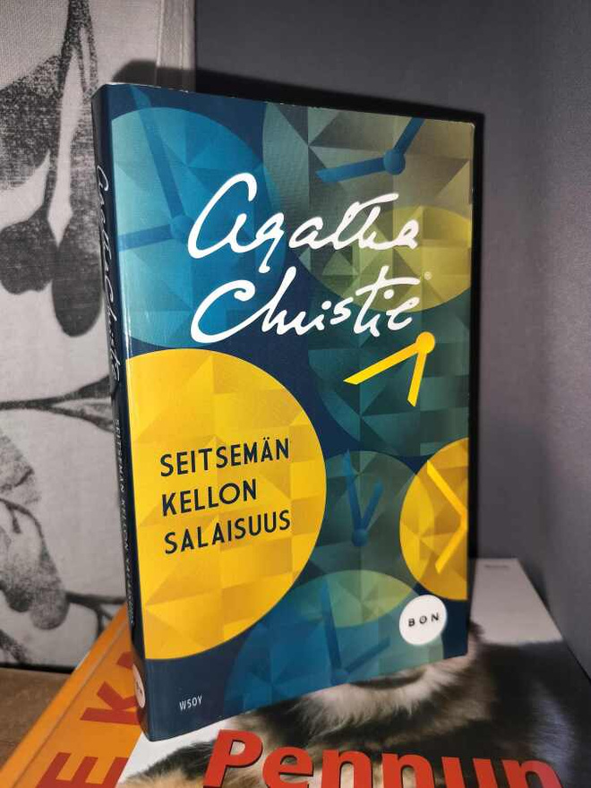 Agatha Christie - Seitsemän kellon salaisuus - Bon