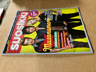 SUOSIKKI 10/2012 HYVÄ