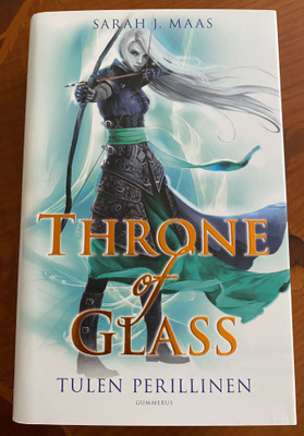 Sarah J. Maas: Tulen perillinen