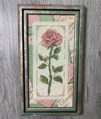 Sophisticated rose ristipistotaulu