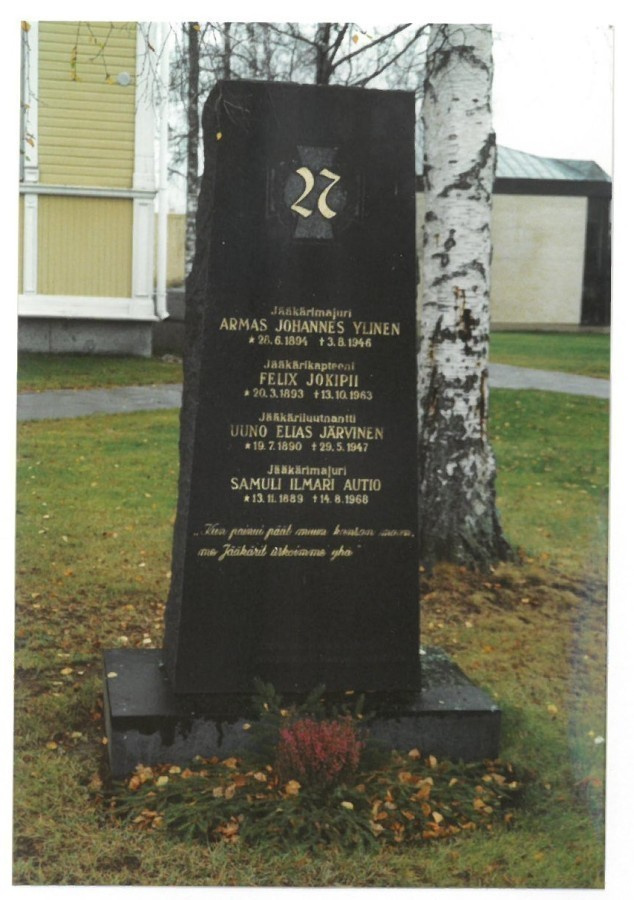 Jalasjärvi Jääkäripatsas valokuva
